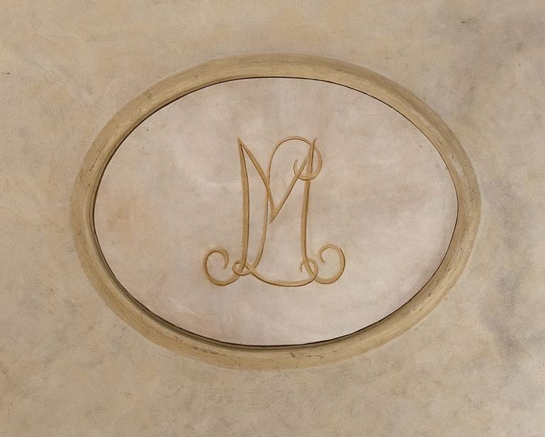 Fontevivo, Collegio dei Nobili, monogramma di Maria Luigia (foto Andrea Scardova, IBC) 2015